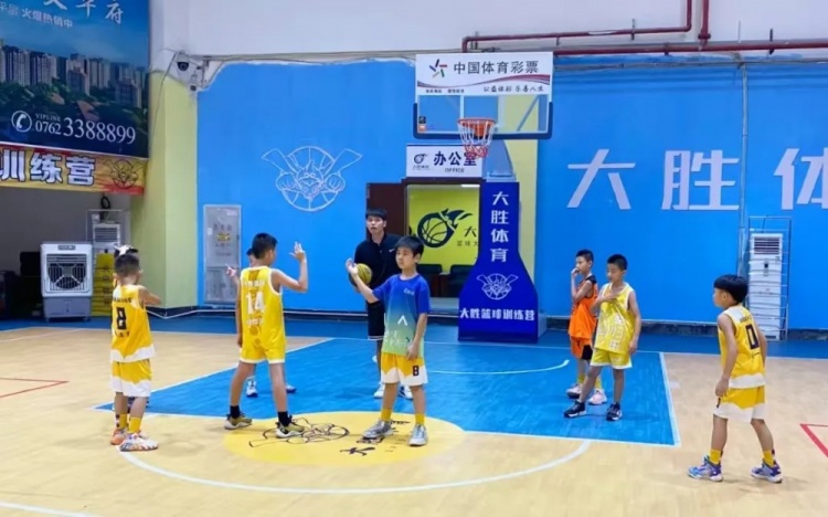 廣東河源體彩少兒籃球培訓(xùn)班：結(jié)營(yíng)不散場(chǎng)，夢(mèng)想正啟航