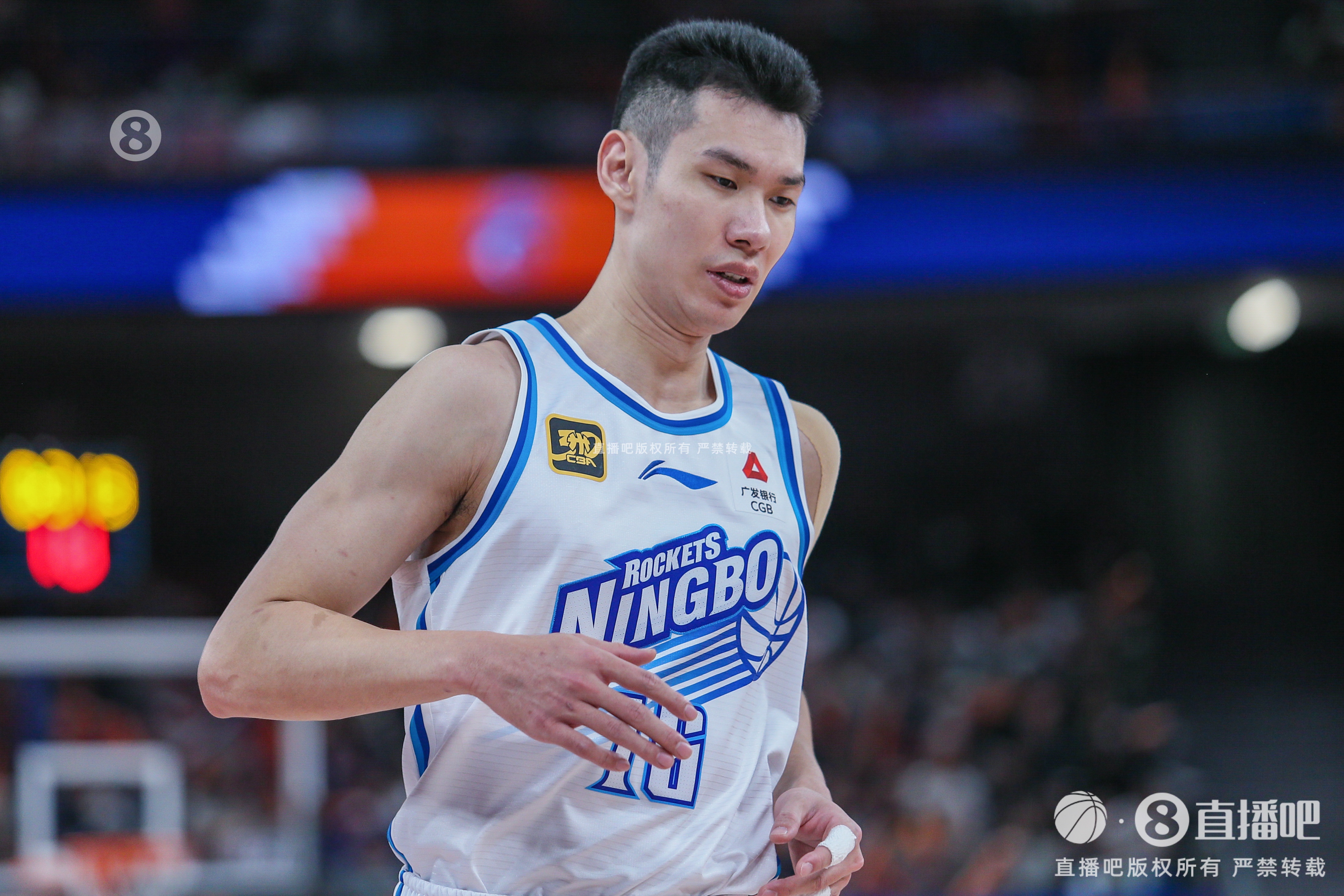 寧波3名國內球員上雙 羅凱文15分4板 寧鴻宇10分 王俊杰13分6助