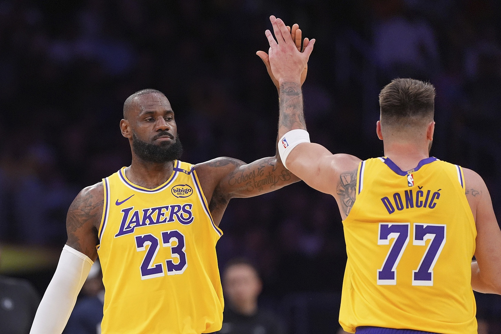 ESPN只聊湖勇？A-史密斯：巴克利是媒體人但根本不懂人們愛看什么