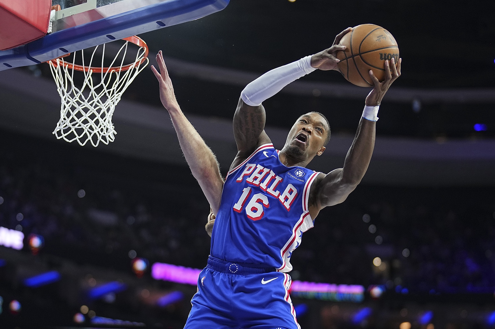 歡迎回到NBA！朗尼-沃克三節(jié)結(jié)束得到21+10 獲得生涯首次兩雙