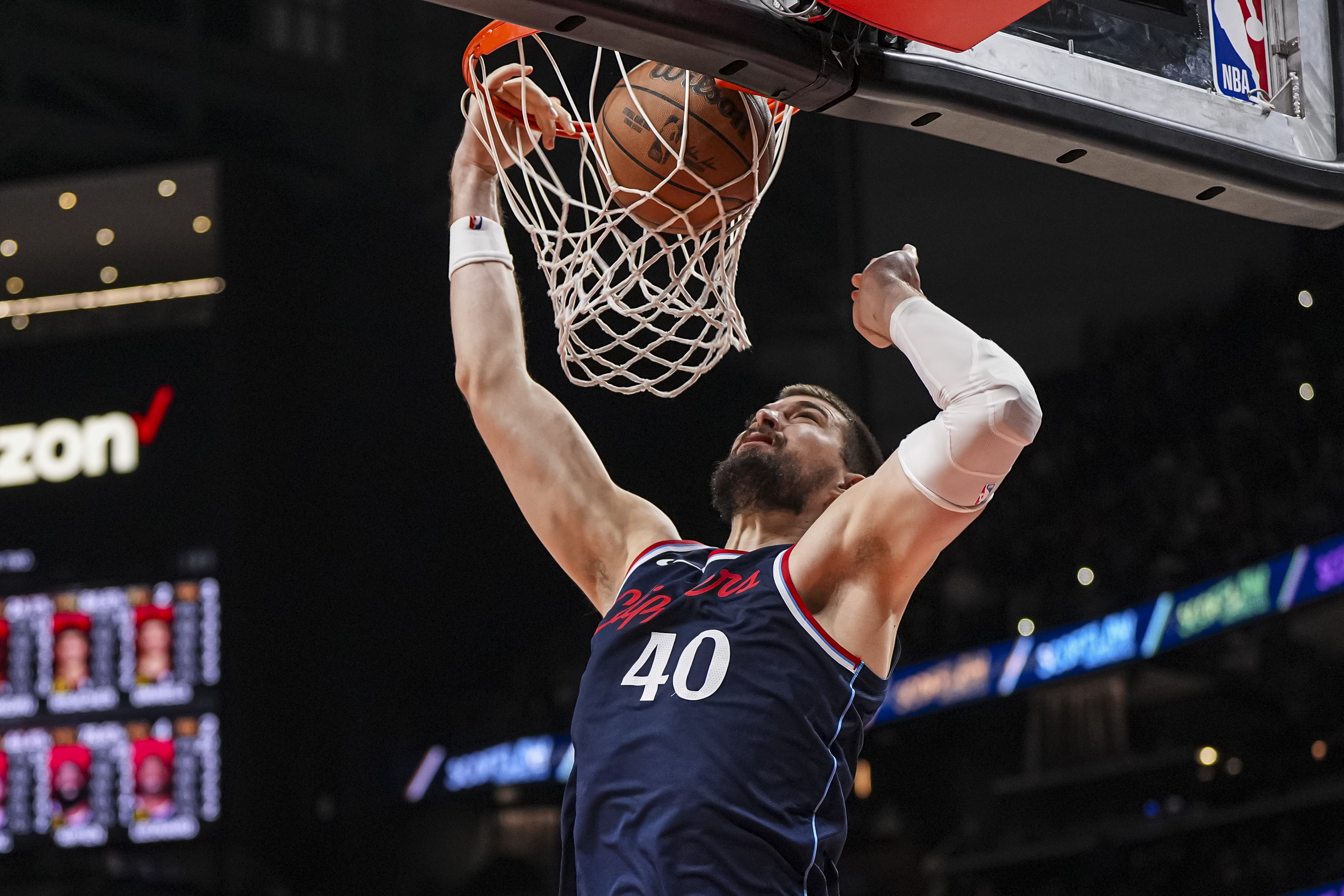面對雙塔爆砍28+20！美記：再次申明 祖巴茨就是快船本賽季的MVP